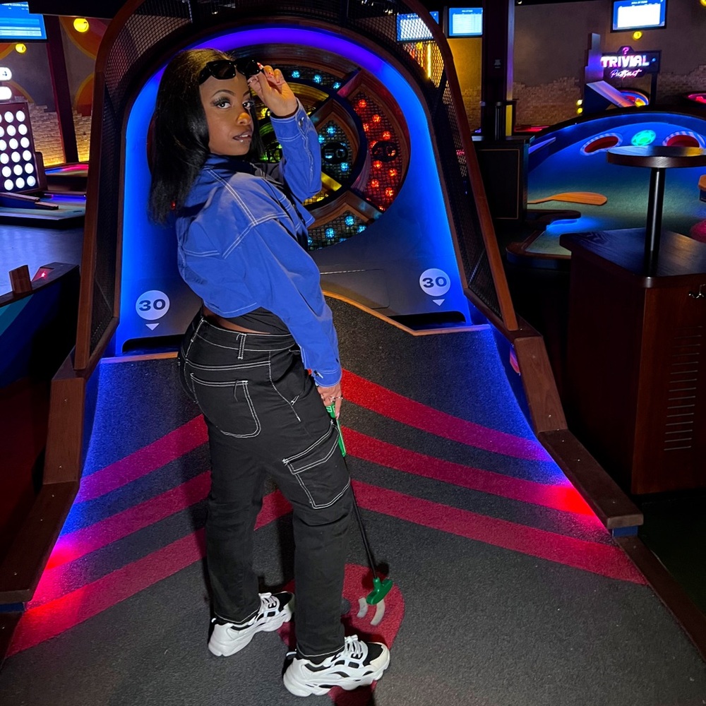 Meet your Posher, Ashley